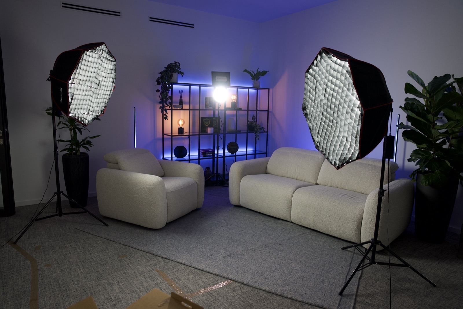 Studiolichter und Set von vorne